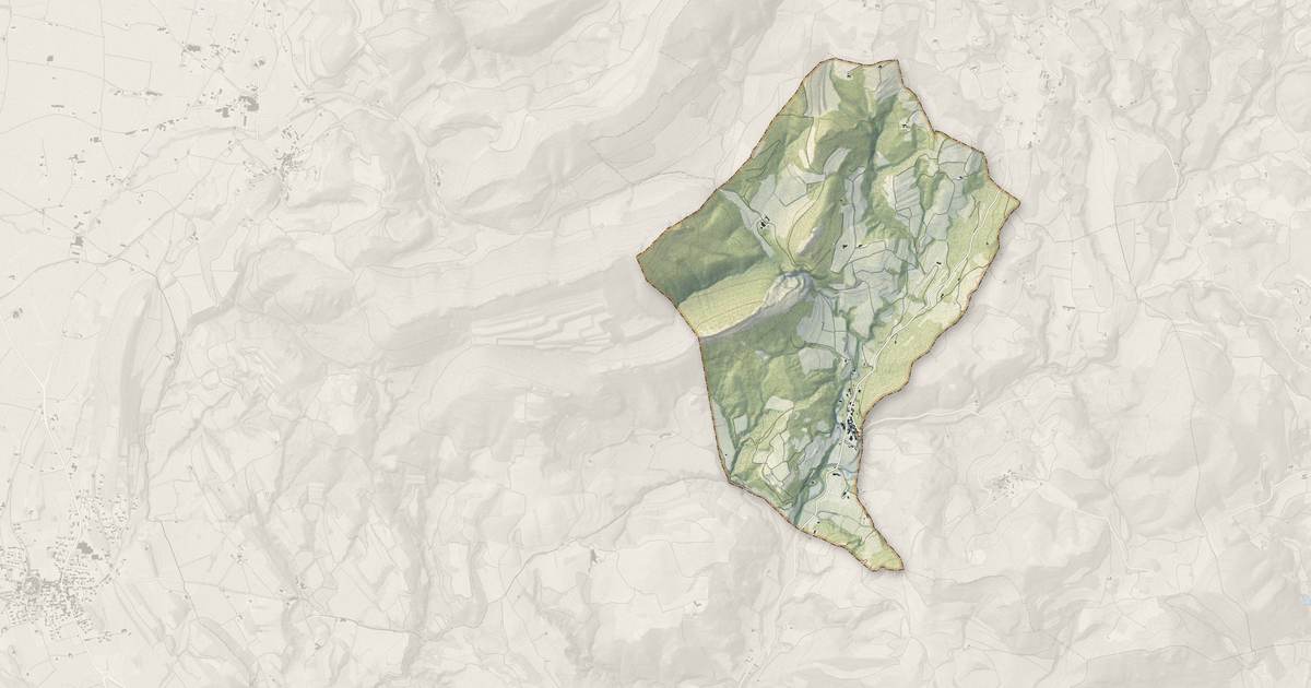 Portrait cartographique de Lafare : relief, eau, forêts, bâti et voies, calculés à partir des données de l'IGN