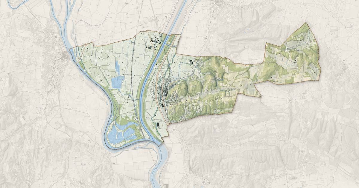 Portrait cartographique de Mondragon : relief, eau, forêts, bâti et voies, calculés à partir des données de l'IGN