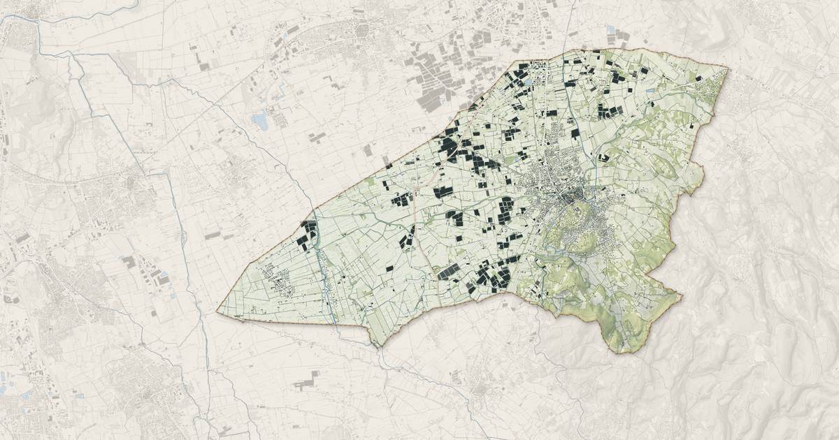 Portrait cartographique de Pernes-les-Fontaines : relief, eau, forêts, bâti et voies, calculés à partir des données de l'IGN