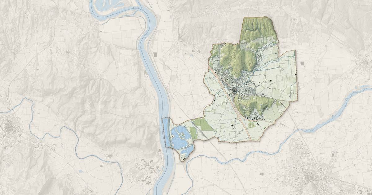 Portrait cartographique de Piolenc : relief, eau, forêts, bâti et voies, calculés à partir des données de l'IGN