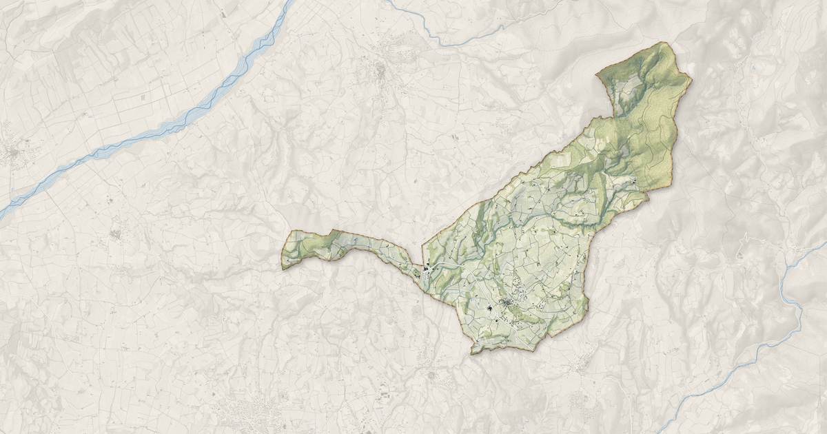 Portrait cartographique de Puyméras : relief, eau, forêts, bâti et voies, calculés à partir des données de l'IGN
