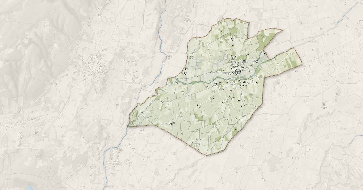 Portrait cartographique de Richerenches : relief, eau, forêts, bâti et voies, calculés à partir des données de l'IGN