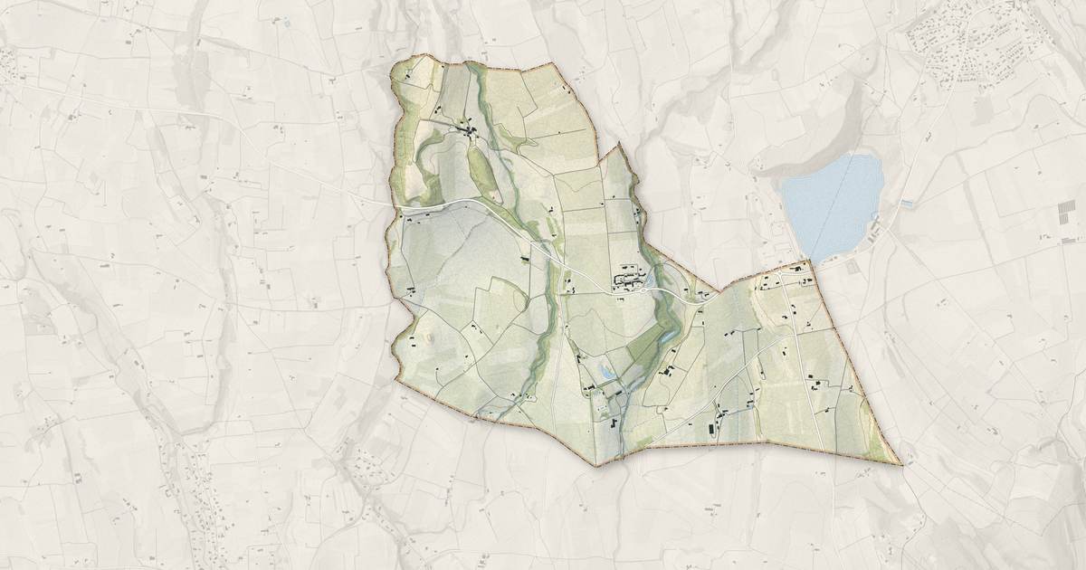 Portrait cartographique de Sannes : relief, eau, forêts, bâti et voies, calculés à partir des données de l'IGN