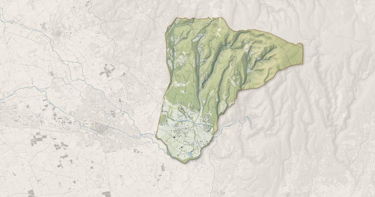Portrait cartographique de Saumane-de-Vaucluse : relief, eau, forêts, bâti et voies, calculés à partir des données de l'IGN