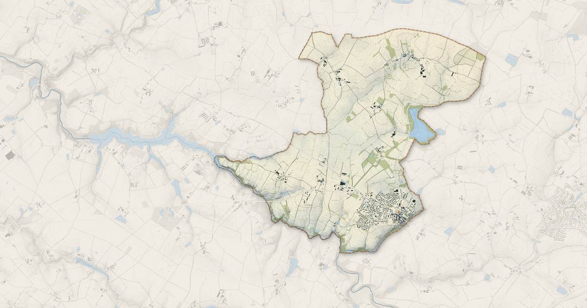 Portrait cartographique de Bazoges-en-Paillers : relief, eau, forêts, bâti et voies, calculés à partir des données de l'IGN