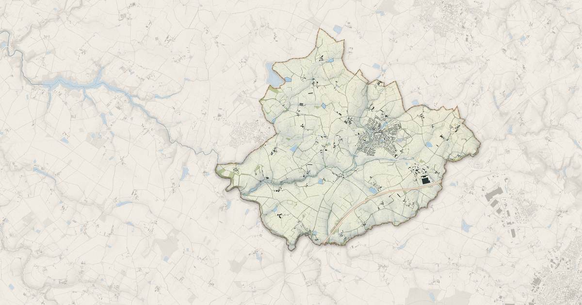 Portrait cartographique de Beaurepaire : relief, eau, forêts, bâti et voies, calculés à partir des données de l'IGN