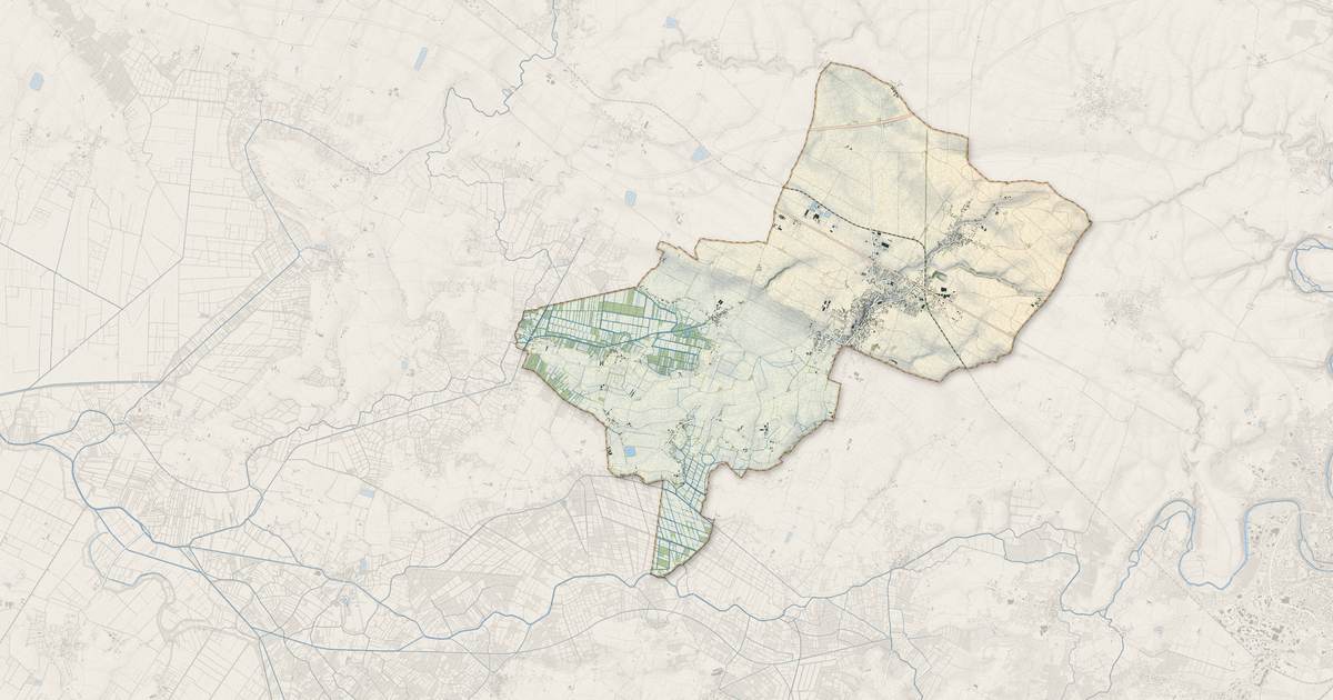 Portrait cartographique de Benet : relief, eau, forêts, bâti et voies, calculés à partir des données de l'IGN