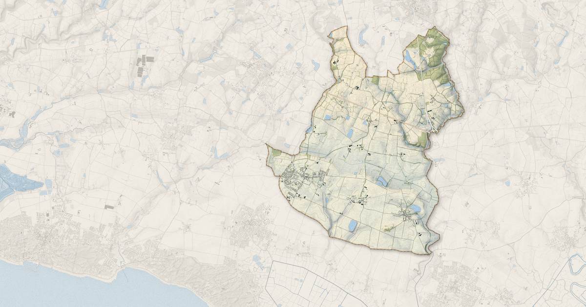 Portrait cartographique de Le Bernard : relief, eau, forêts, bâti et voies, calculés à partir des données de l'IGN