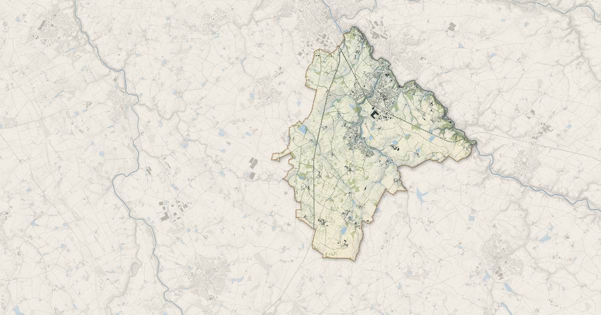 Portrait cartographique de Cugand-la-Bernardière : relief, eau, forêts, bâti et voies, calculés à partir des données de l'IGN