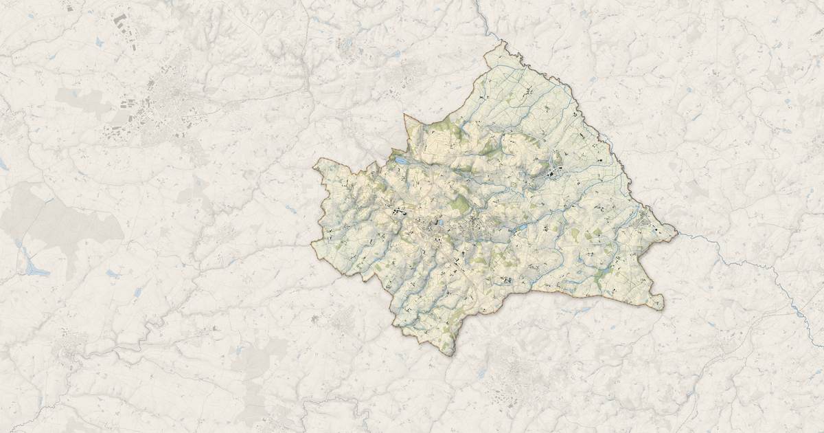 Portrait cartographique de Sèvremont : relief, eau, forêts, bâti et voies, calculés à partir des données de l'IGN