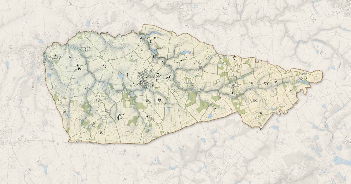 Portrait cartographique de Grosbreuil : relief, eau, forêts, bâti et voies, calculés à partir des données de l'IGN