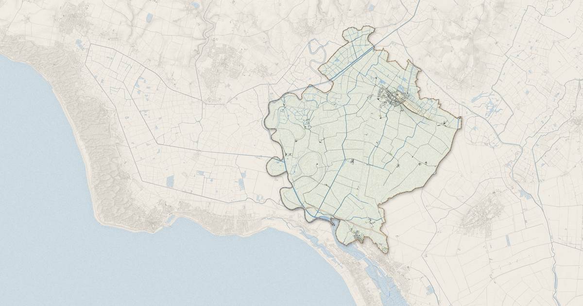 Portrait cartographique de Grues : relief, eau, forêts, bâti et voies, calculés à partir des données de l'IGN