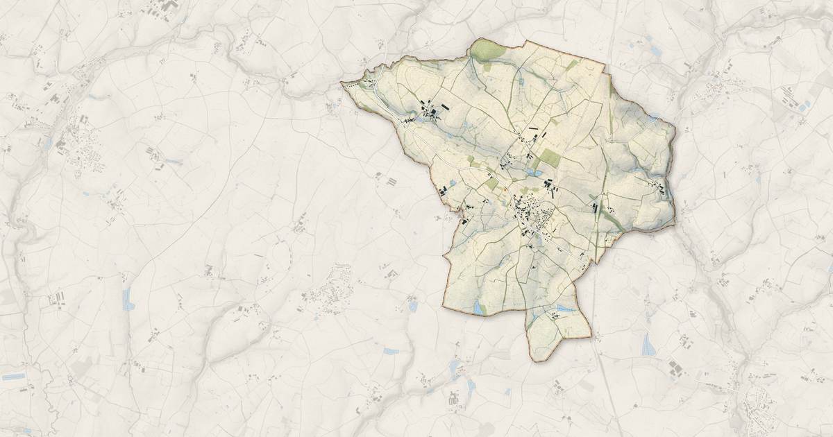 Portrait cartographique de Loge-Fougereuse : relief, eau, forêts, bâti et voies, calculés à partir des données de l'IGN