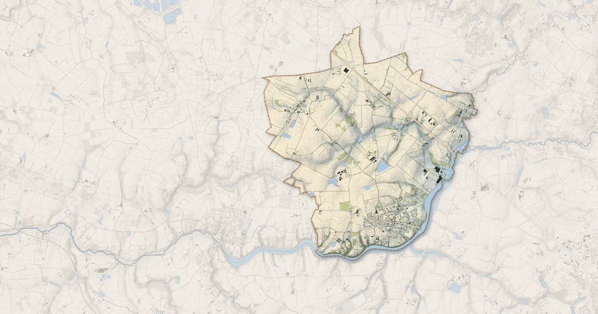Portrait cartographique de Maché : relief, eau, forêts, bâti et voies, calculés à partir des données de l'IGN