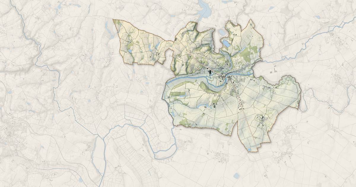 Portrait cartographique de Mareuil-sur-Lay-Dissais : relief, eau, forêts, bâti et voies, calculés à partir des données de l'IGN