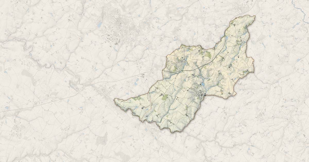 Portrait cartographique de Montournais : relief, eau, forêts, bâti et voies, calculés à partir des données de l'IGN