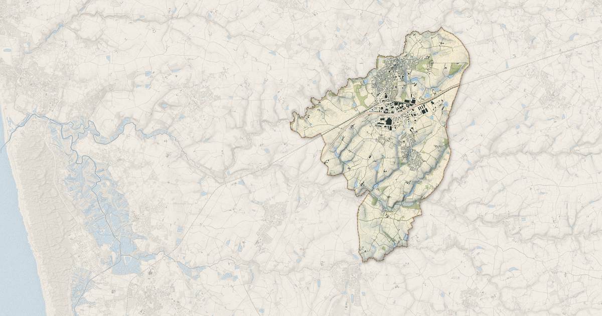 Portrait cartographique de Les Achards : relief, eau, forêts, bâti et voies, calculés à partir des données de l'IGN