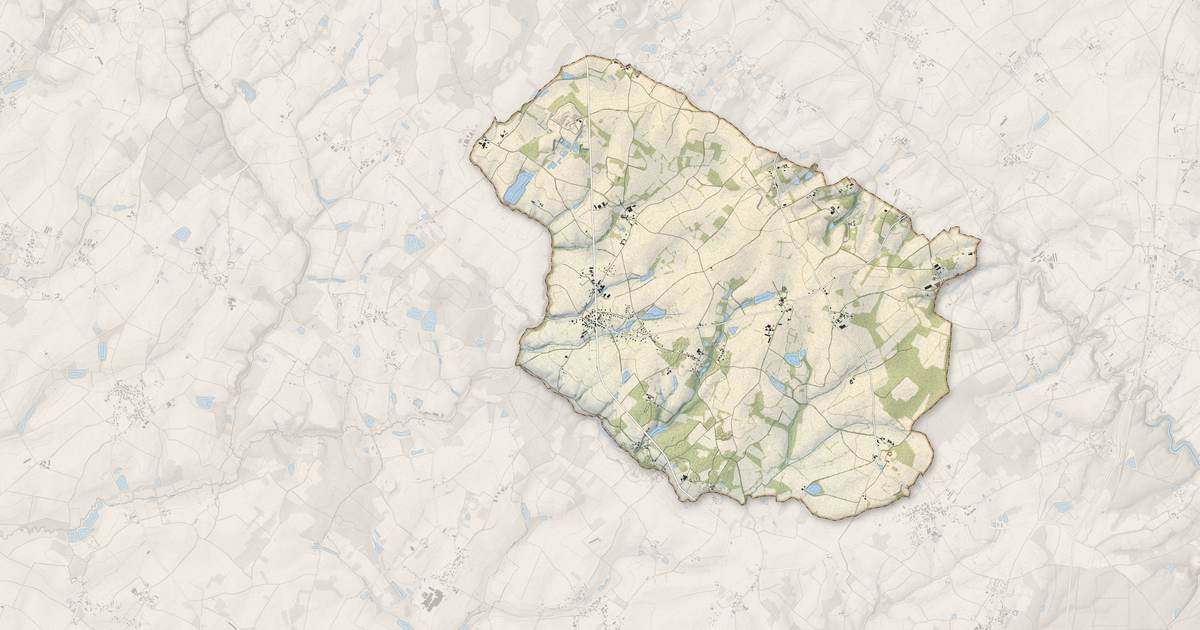 Portrait cartographique de Saint-Cyr-des-Gâts : relief, eau, forêts, bâti et voies, calculés à partir des données de l'IGN