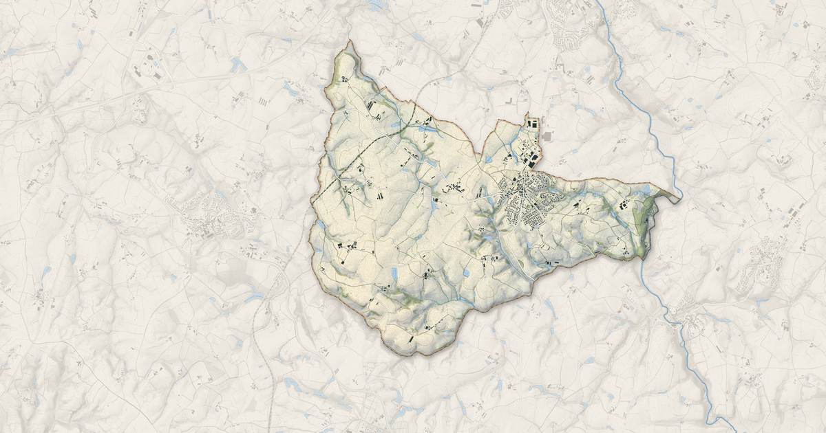 Portrait cartographique de Saint-Malô-du-Bois : relief, eau, forêts, bâti et voies, calculés à partir des données de l'IGN