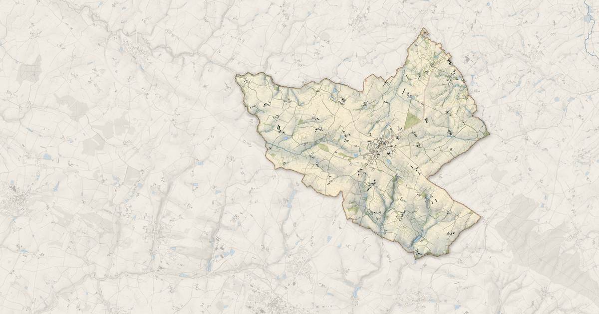 Portrait cartographique de Saint-Pierre-du-Chemin : relief, eau, forêts, bâti et voies, calculés à partir des données de l'IGN