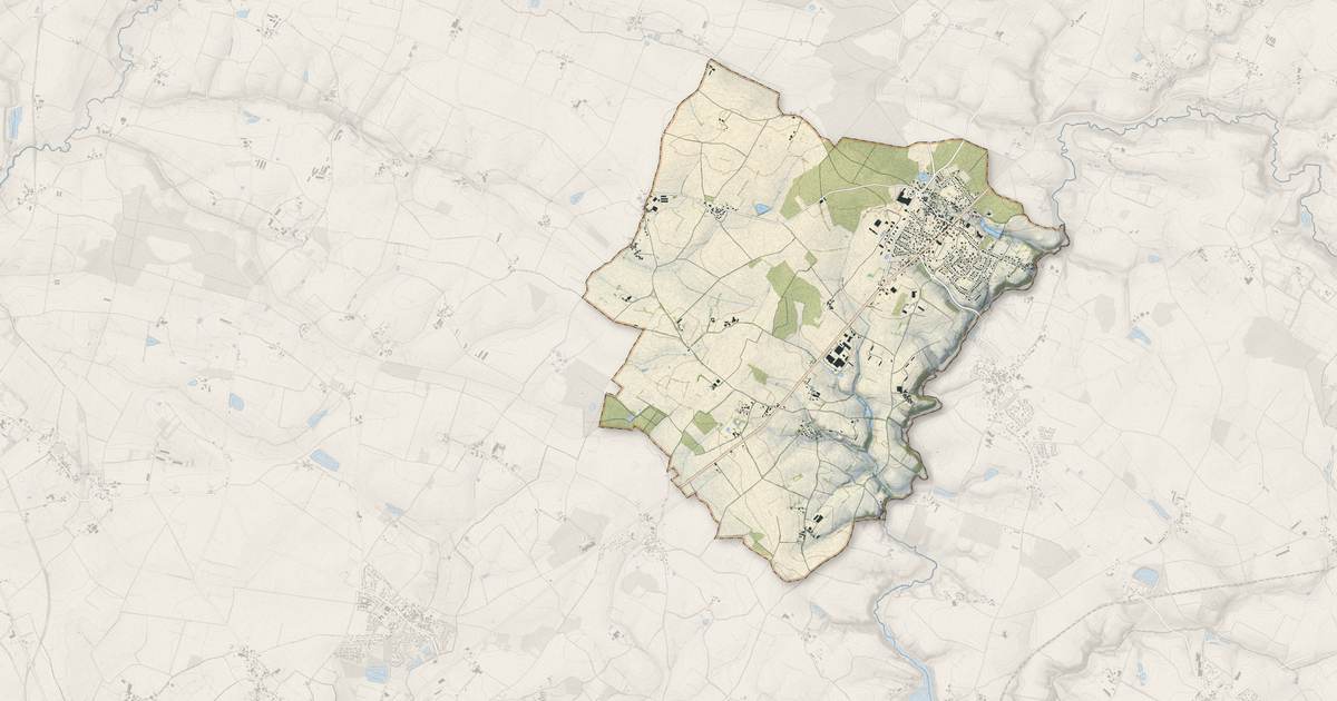 Portrait cartographique de Saint-Prouant : relief, eau, forêts, bâti et voies, calculés à partir des données de l'IGN