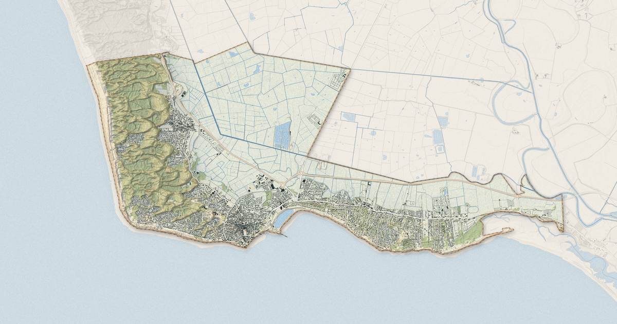 Portrait cartographique de La Tranche-sur-Mer : relief, eau, forêts, bâti et voies, calculés à partir des données de l'IGN