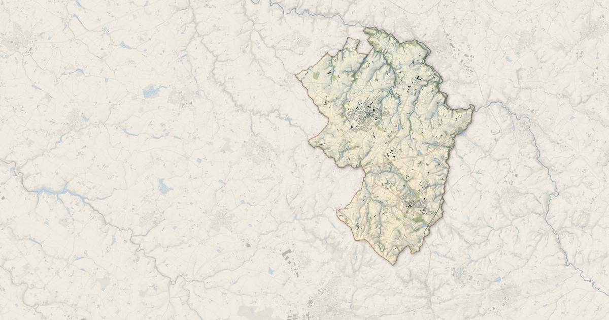 Portrait cartographique de Chanverrie : relief, eau, forêts, bâti et voies, calculés à partir des données de l'IGN