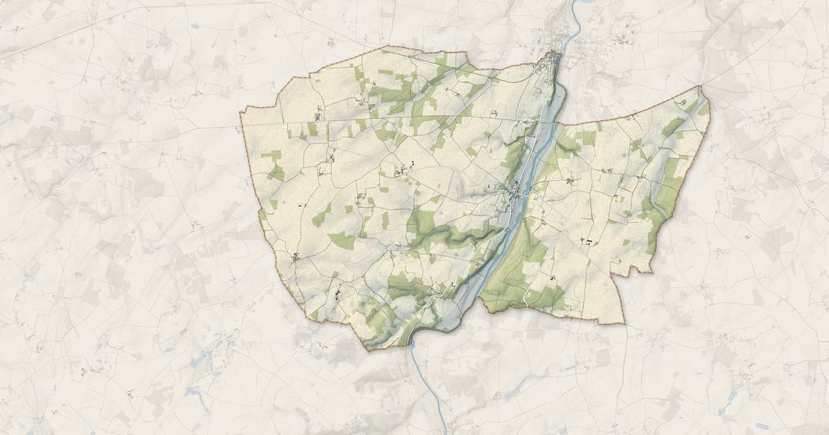 Portrait cartographique de Antigny : relief, eau, forêts, bâti et voies, calculés à partir des données de l'IGN