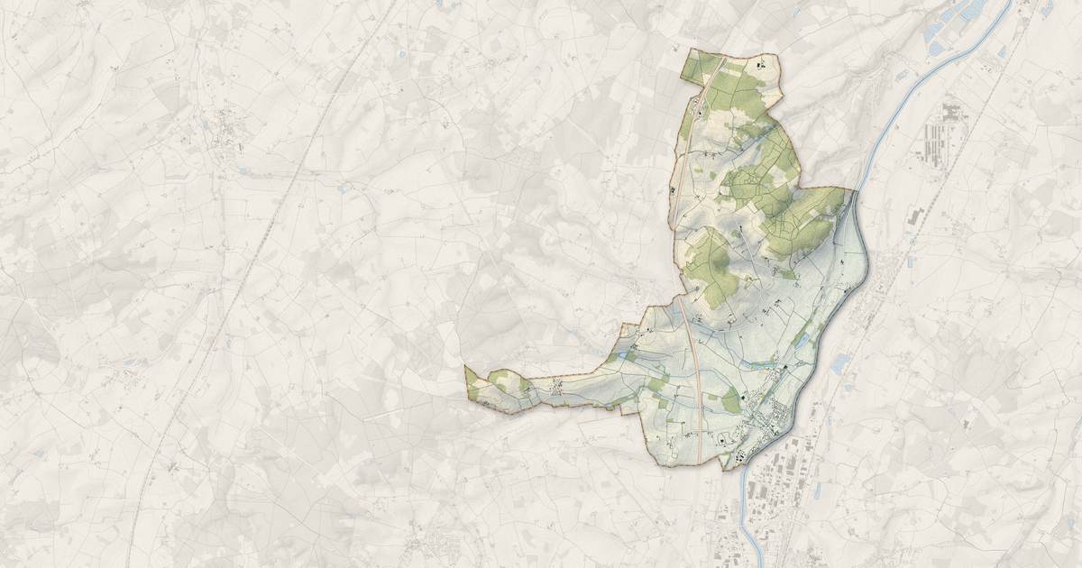 Portrait cartographique de Antran : relief, eau, forêts, bâti et voies, calculés à partir des données de l'IGN