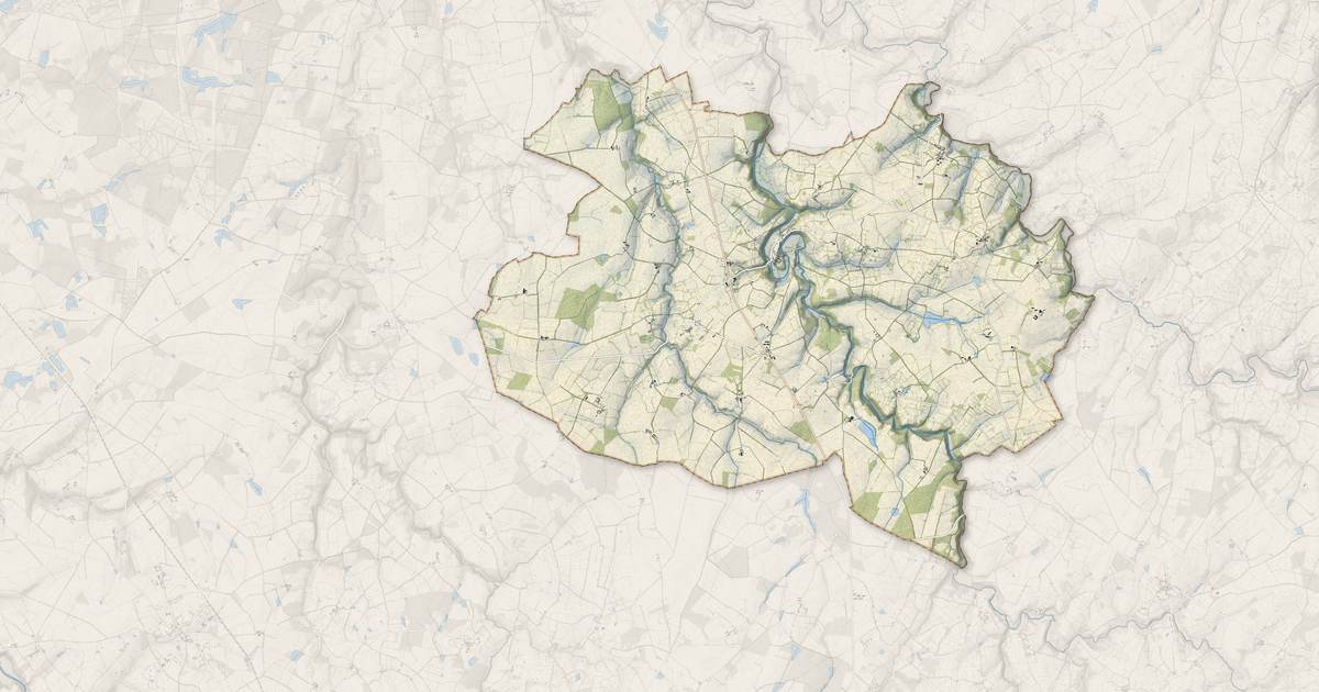 Portrait cartographique de Brigueil-le-Chantre : relief, eau, forêts, bâti et voies, calculés à partir des données de l'IGN