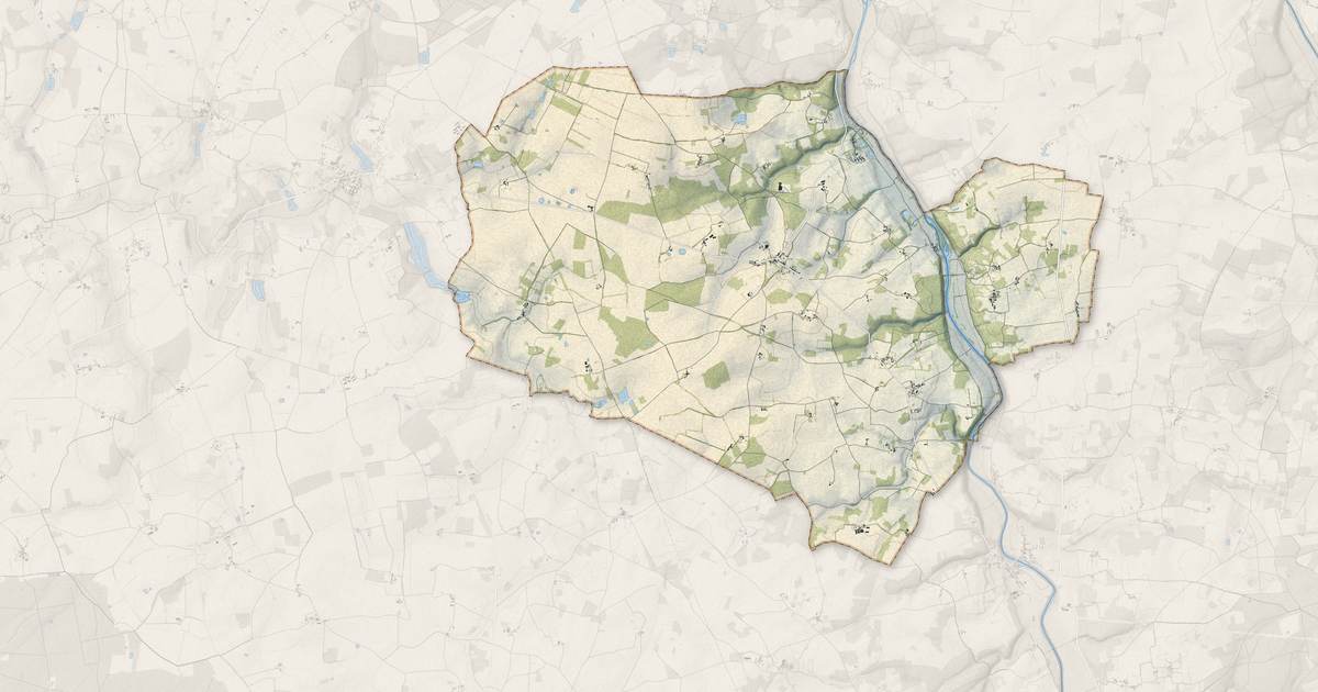 Portrait cartographique de La Bussière : relief, eau, forêts, bâti et voies, calculés à partir des données de l'IGN