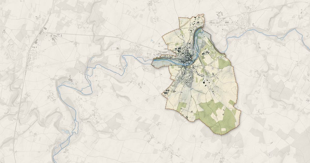 Portrait cartographique de Civray : relief, eau, forêts, bâti et voies, calculés à partir des données de l'IGN