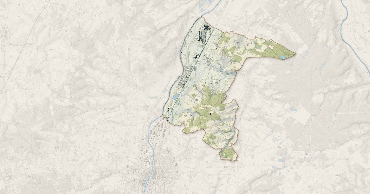 Portrait cartographique de Ingrandes : relief, eau, forêts, bâti et voies, calculés à partir des données de l'IGN