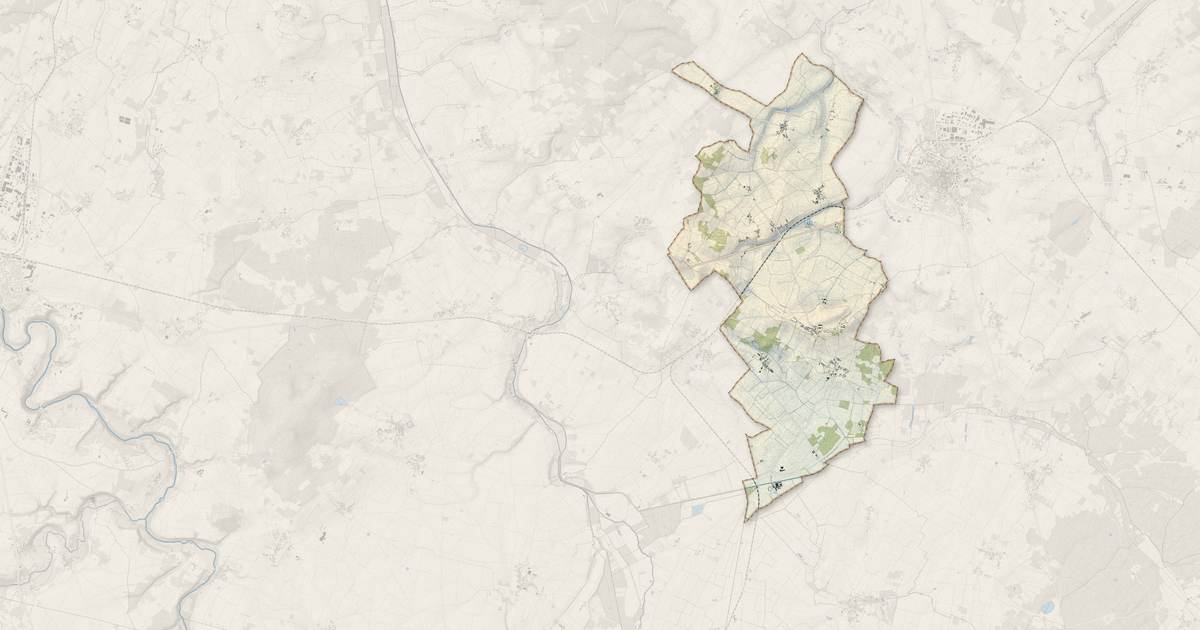 Portrait cartographique de Mouterre-Silly : relief, eau, forêts, bâti et voies, calculés à partir des données de l'IGN