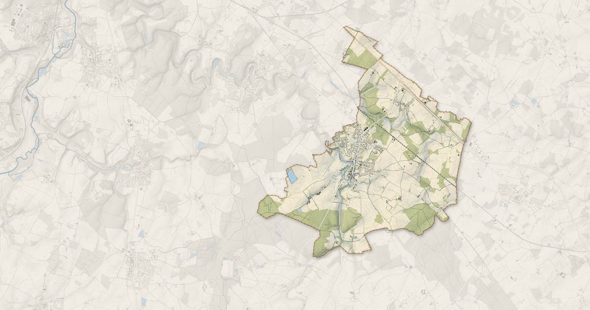 Portrait cartographique de Nieuil-l'Espoir : relief, eau, forêts, bâti et voies, calculés à partir des données de l'IGN