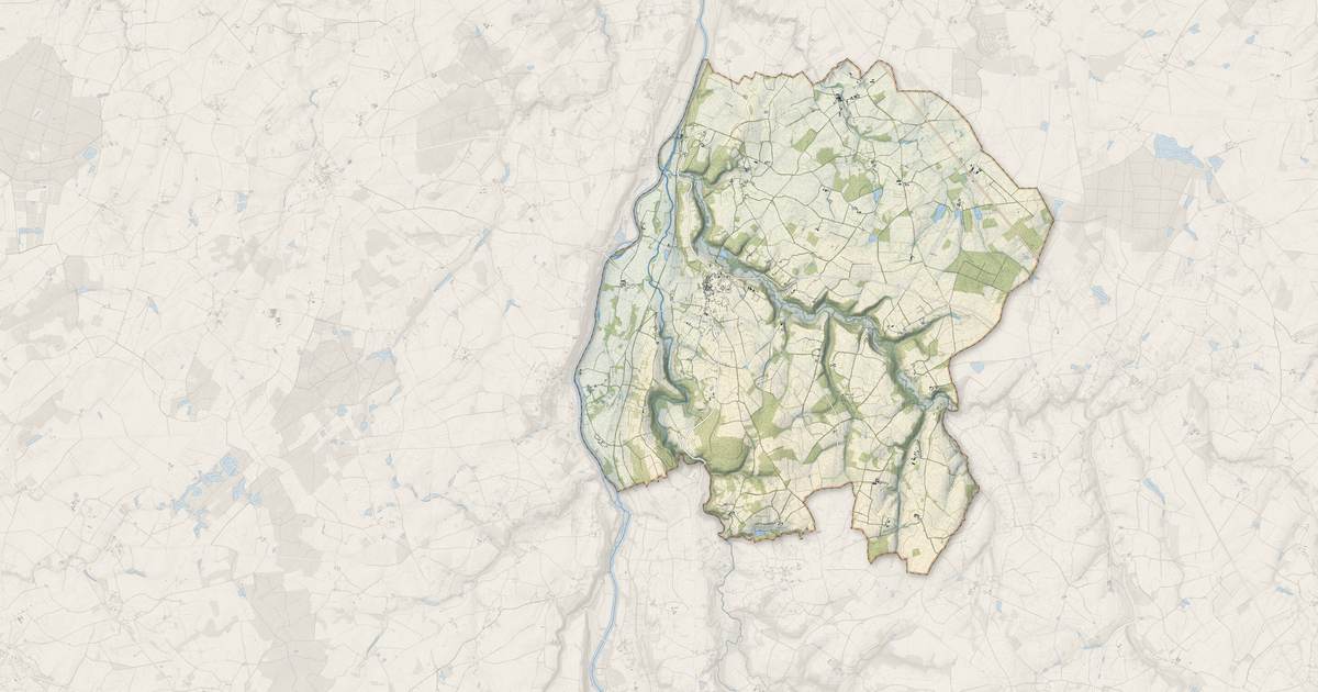 Portrait cartographique de Persac : relief, eau, forêts, bâti et voies, calculés à partir des données de l'IGN