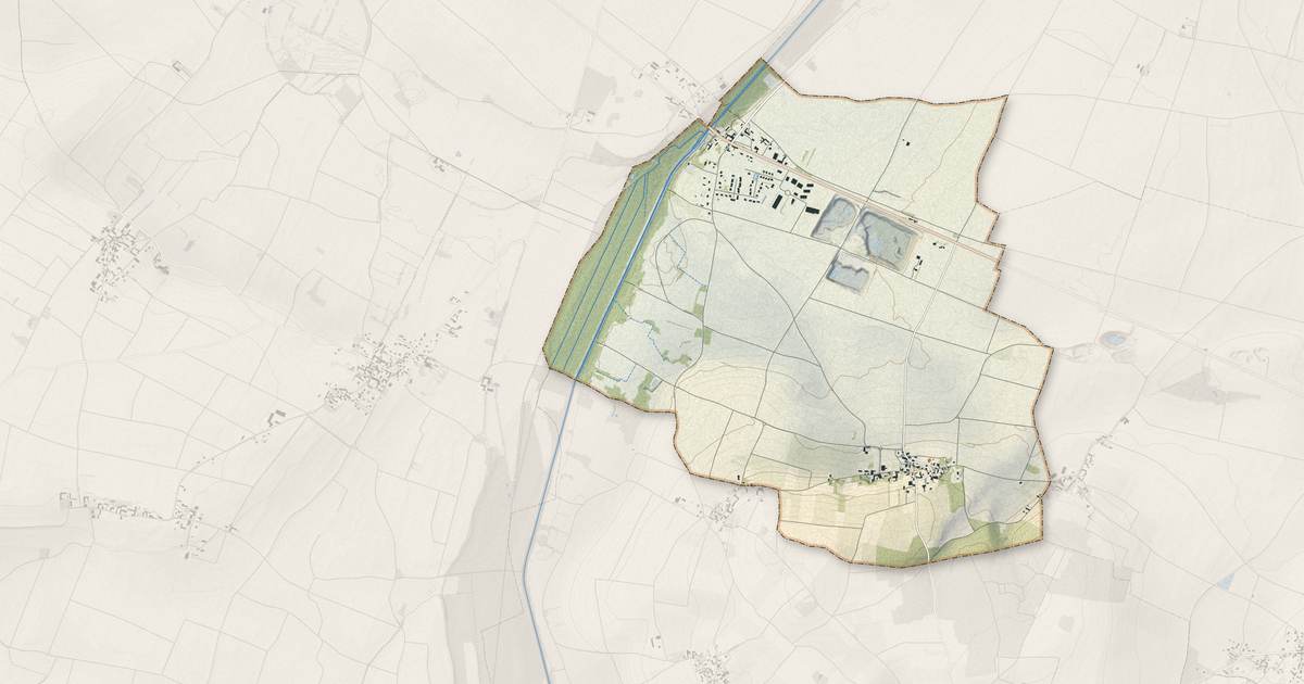 Portrait cartographique de Pouançay : relief, eau, forêts, bâti et voies, calculés à partir des données de l'IGN