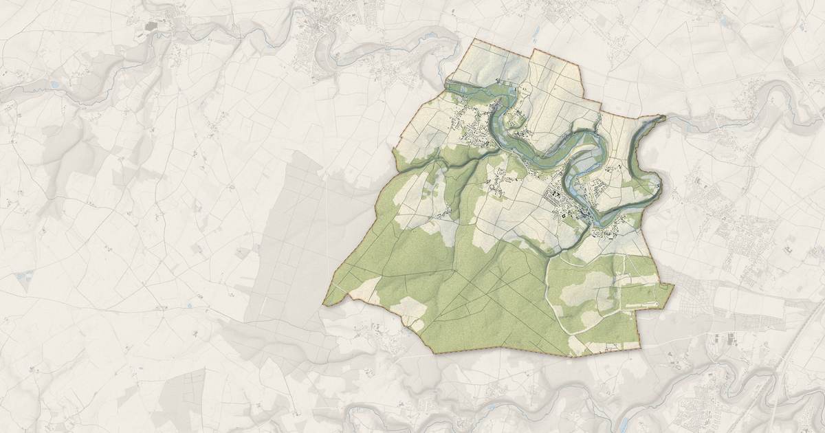 Portrait cartographique de Quinçay : relief, eau, forêts, bâti et voies, calculés à partir des données de l'IGN
