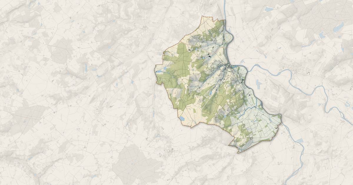 Portrait cartographique de La Roche-Posay : relief, eau, forêts, bâti et voies, calculés à partir des données de l'IGN