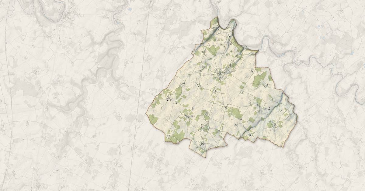 Portrait cartographique de Romagne : relief, eau, forêts, bâti et voies, calculés à partir des données de l'IGN