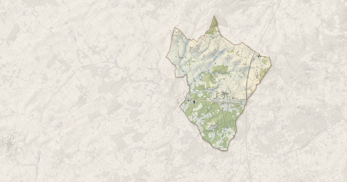 Portrait cartographique de Saint-Genest-d'Ambière : relief, eau, forêts, bâti et voies, calculés à partir des données de l'IGN
