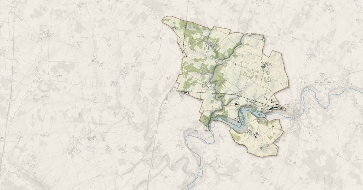 Portrait cartographique de Saint-Pierre-d'Exideuil : relief, eau, forêts, bâti et voies, calculés à partir des données de l'IGN