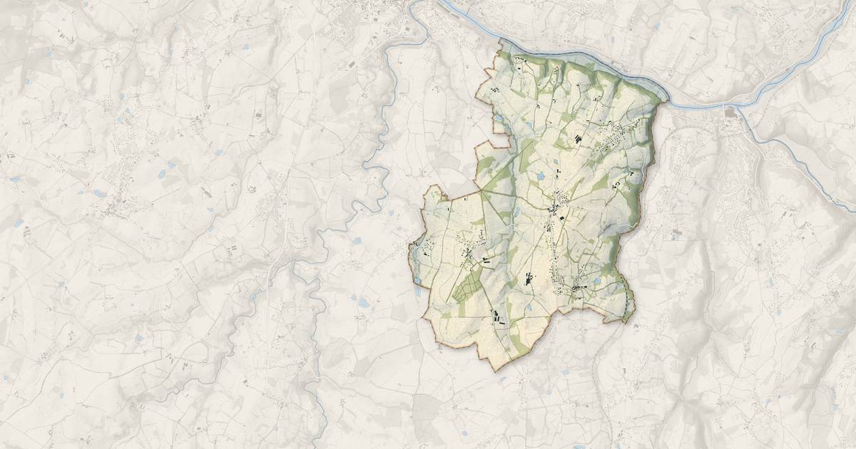 Portrait cartographique de Beynac : relief, eau, forêts, bâti et voies, calculés à partir des données de l'IGN