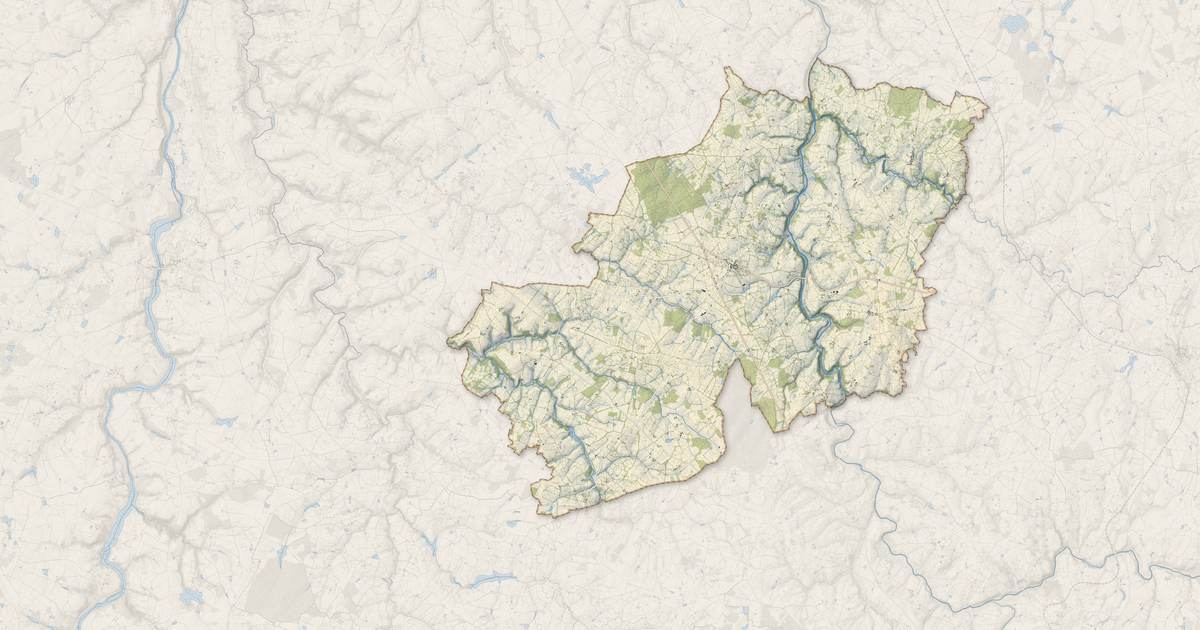 Portrait cartographique de Val-d'Oire-et-Gartempe : relief, eau, forêts, bâti et voies, calculés à partir des données de l'IGN