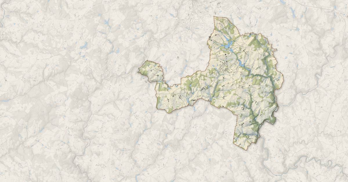 Portrait cartographique de Glandon : relief, eau, forêts, bâti et voies, calculés à partir des données de l'IGN