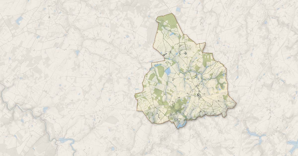 Portrait cartographique de Les Grands-Chézeaux : relief, eau, forêts, bâti et voies, calculés à partir des données de l'IGN