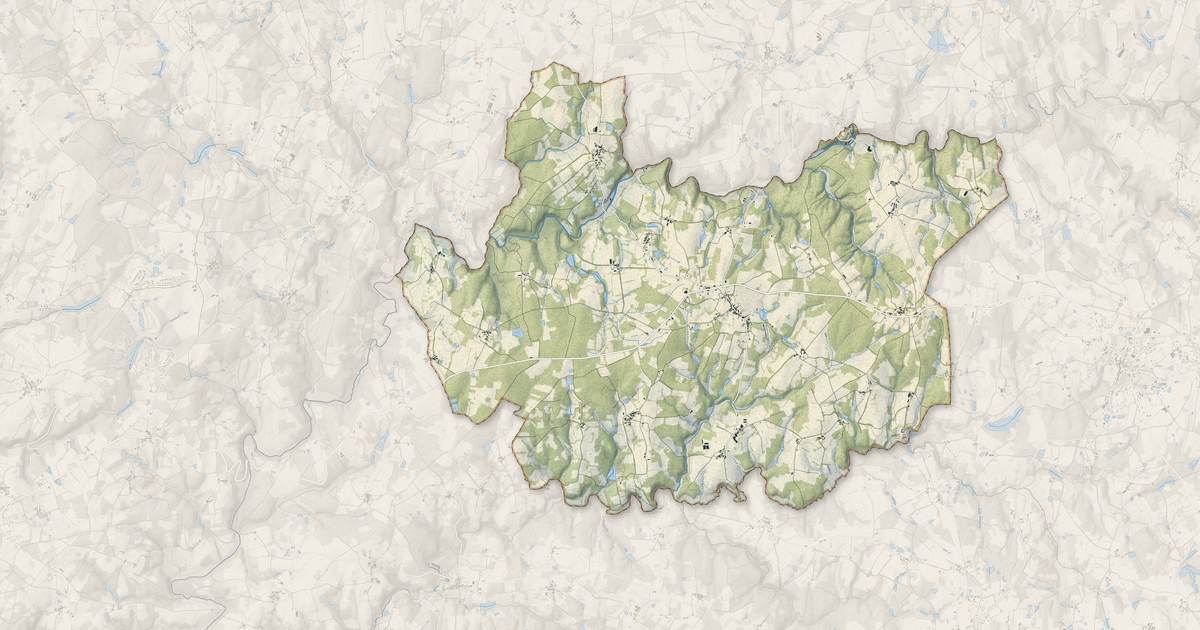 Portrait cartographique de Maisonnais-sur-Tardoire : relief, eau, forêts, bâti et voies, calculés à partir des données de l'IGN