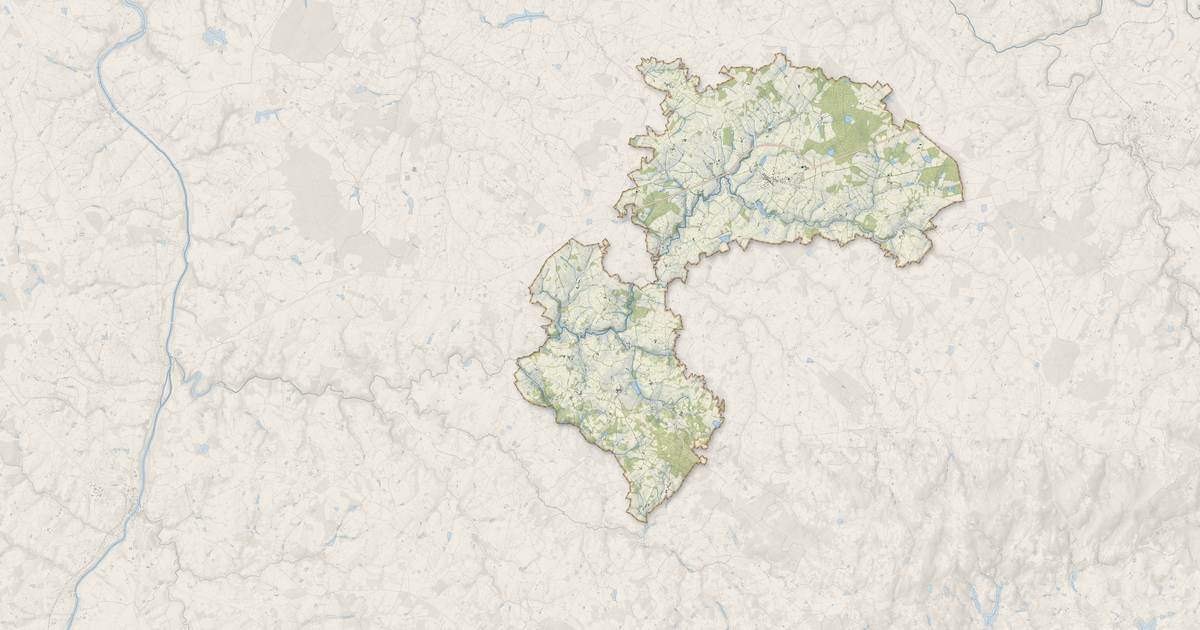 Portrait cartographique de Val d'Issoire : relief, eau, forêts, bâti et voies, calculés à partir des données de l'IGN