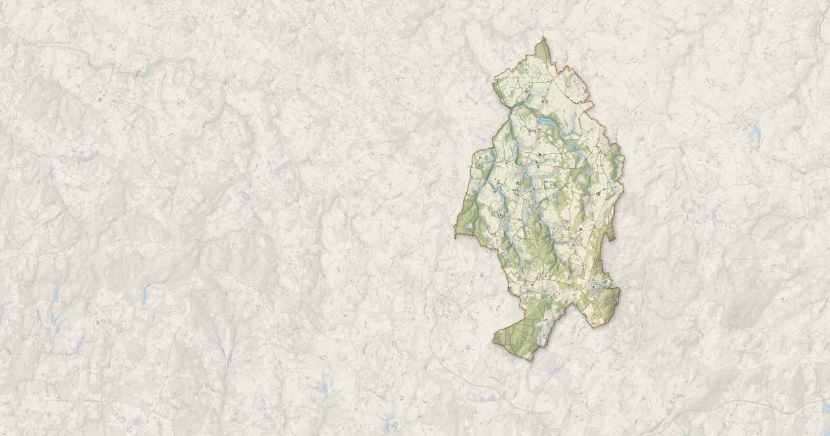 Portrait cartographique de Pageas : relief, eau, forêts, bâti et voies, calculés à partir des données de l'IGN