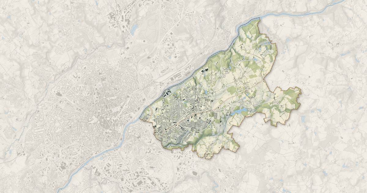 Portrait cartographique de Panazol : relief, eau, forêts, bâti et voies, calculés à partir des données de l'IGN